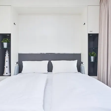 Apartament 306, Seepark